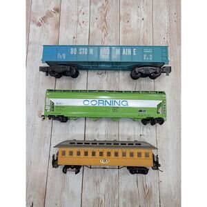 Lot Of 3 HO Scale Model Trains Lot Corning, V&TR, B&M Cars